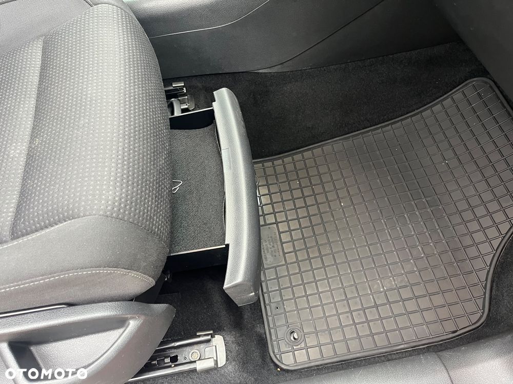 Volkswagen Golf Plus 1.2 TSI BlueMotion Technology Style - 15