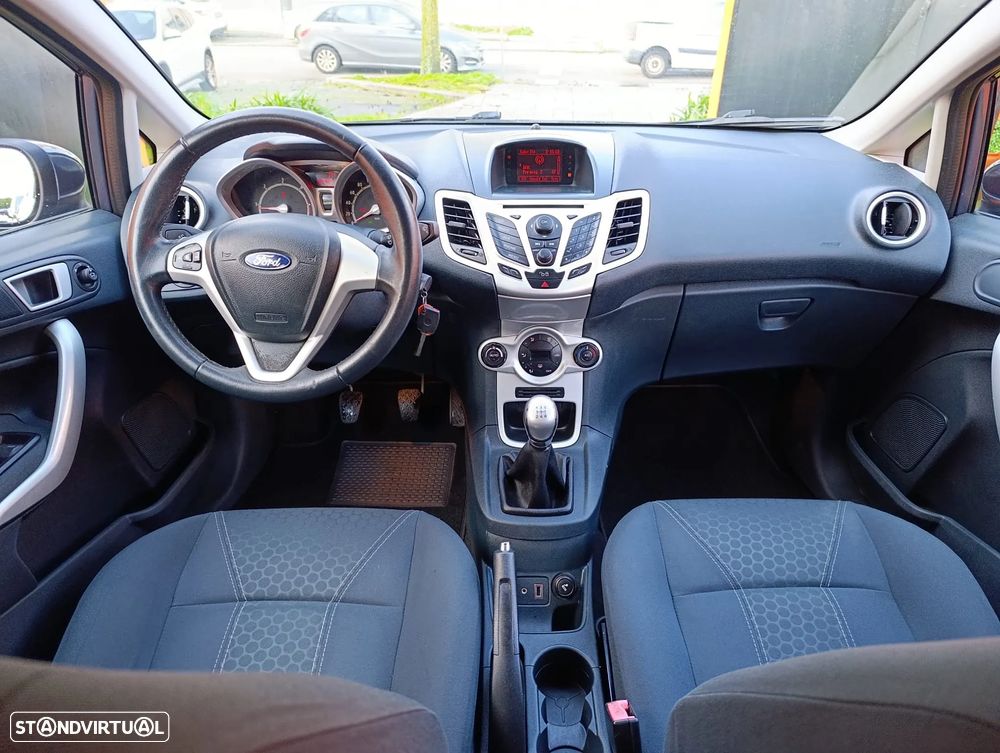 Ford Fiesta 1.4 TDCI Titanium - 6