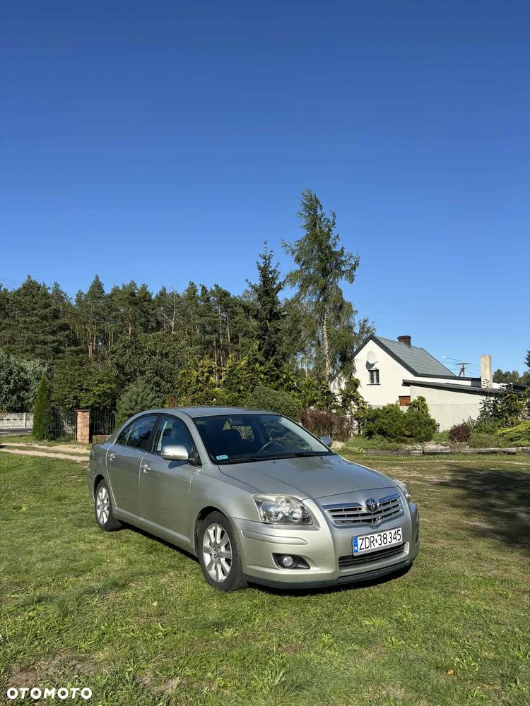Toyota Avensis - 6