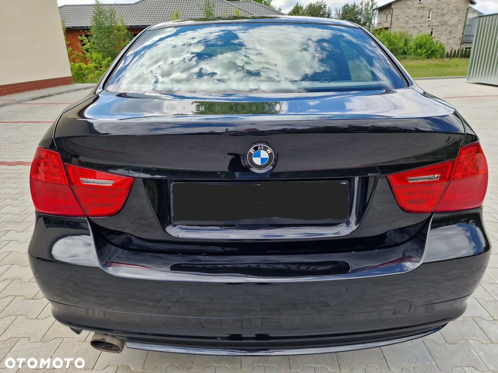 BMW Seria 3 320d xDrive - 6