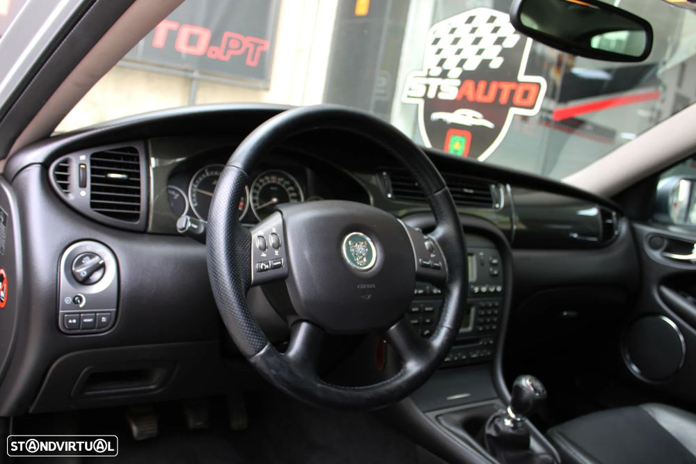 Jaguar X-Type 2.2 D Classic - 21