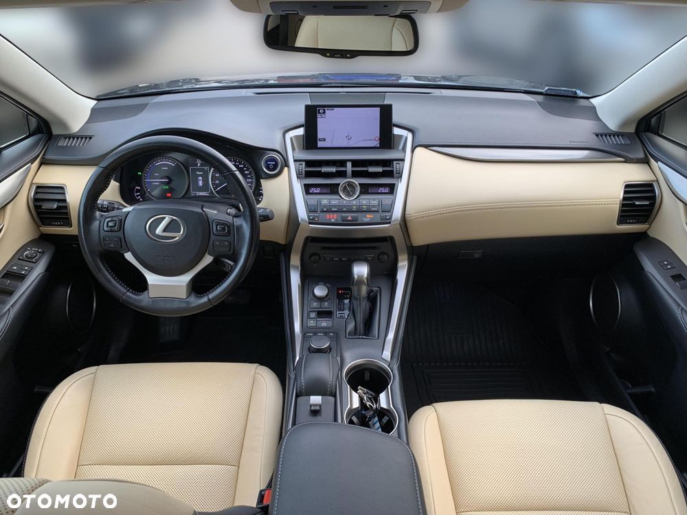 Lexus NX 300h Comfort AWD - 3