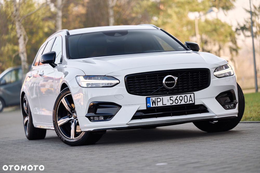 Volvo V90 T4 R-Design - 1