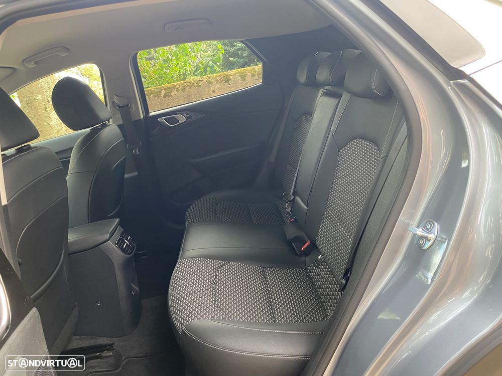 Kia XCeed 1.0 T-GDi Tech 7DCT - 41