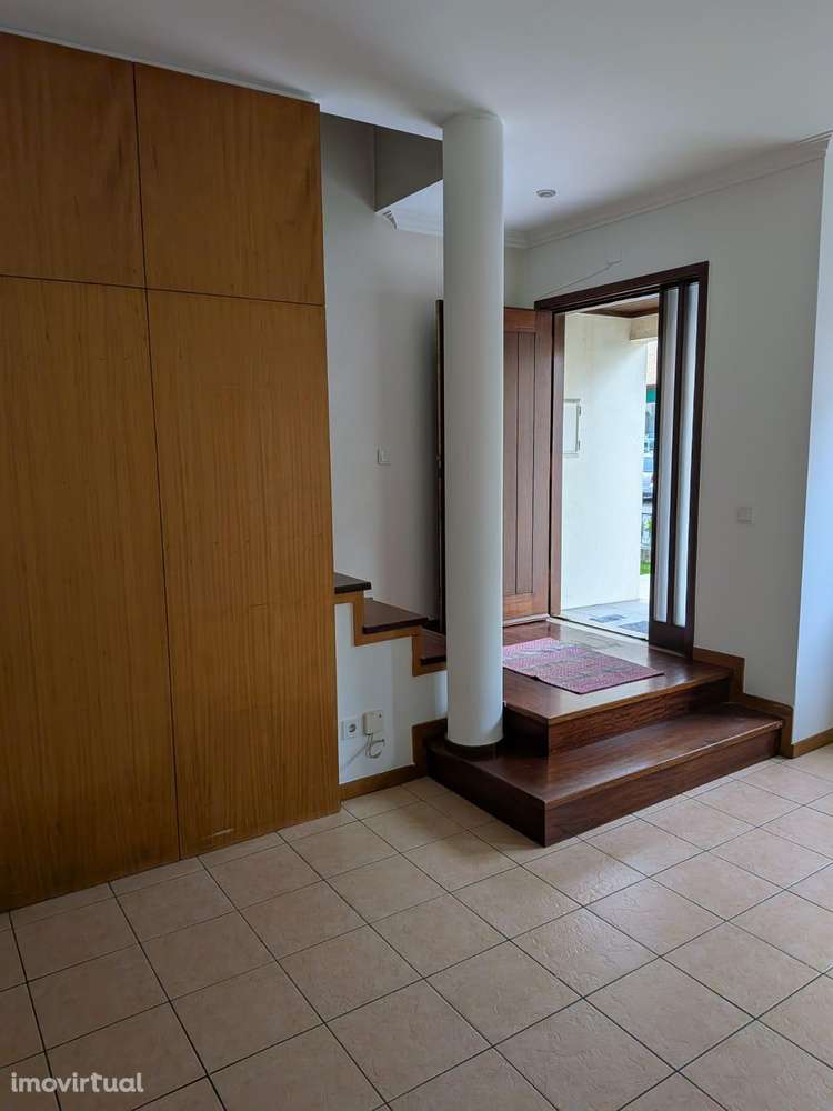 MORADIA - REAL - Grande imagem: 2/28