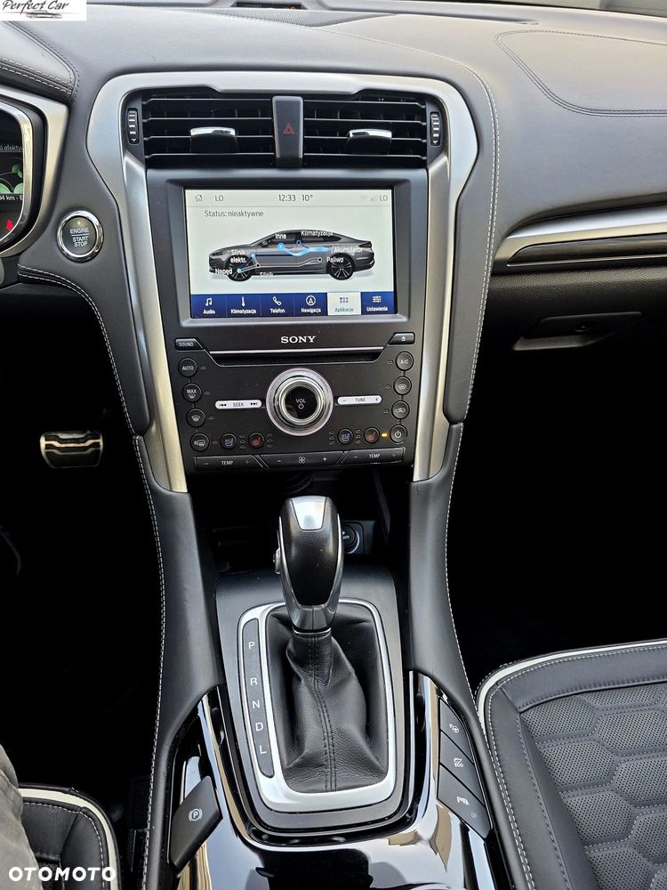 Ford Mondeo 2.0 Hybrid Vignale Plus - 24