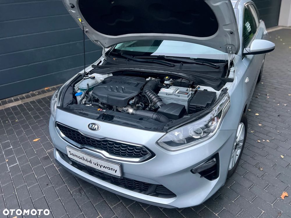 Kia Ceed 1.6 CRDi SCR M - 22