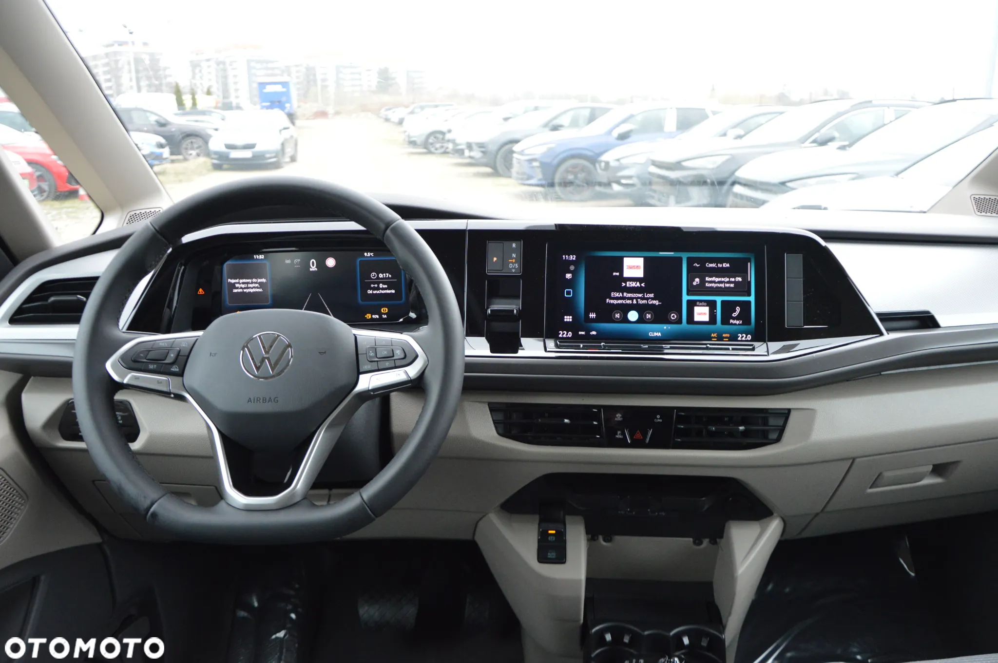 Volkswagen Multivan - 11