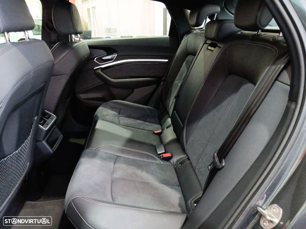 Audi e-tron Sportback 55 quattro S line - 26