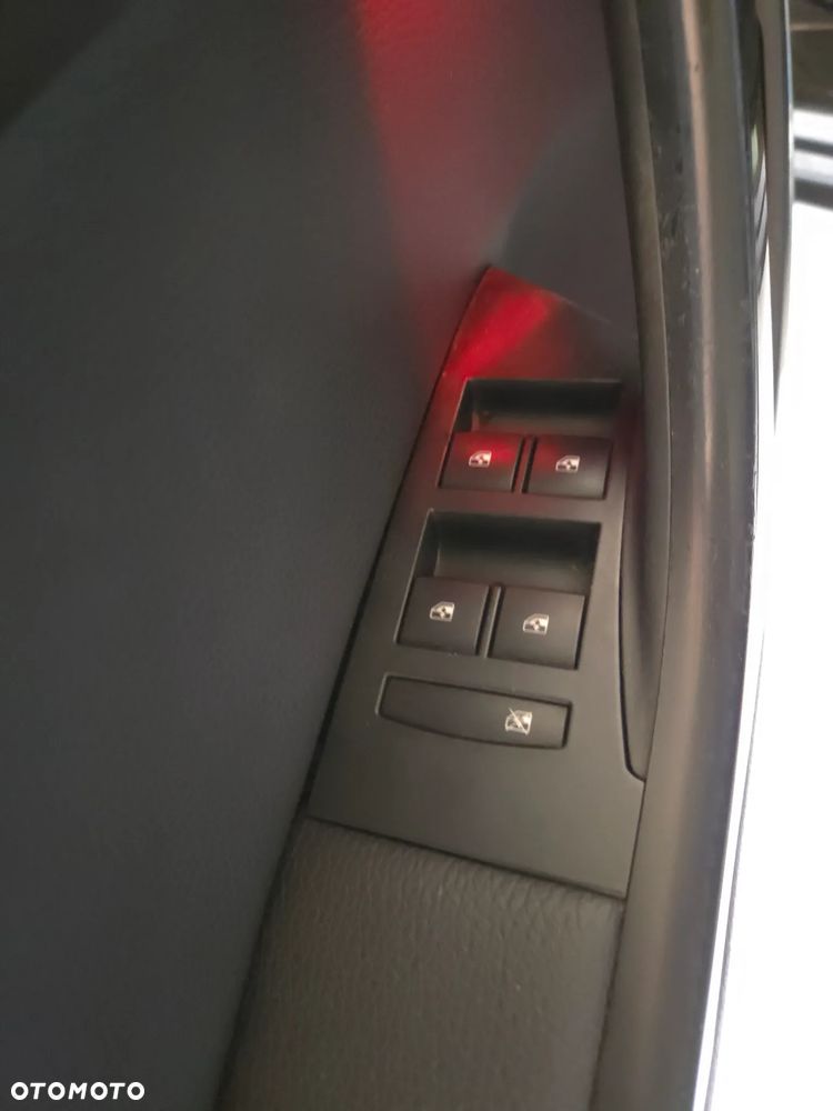 Opel Astra 1.4 T Cosmo EU6 - 7