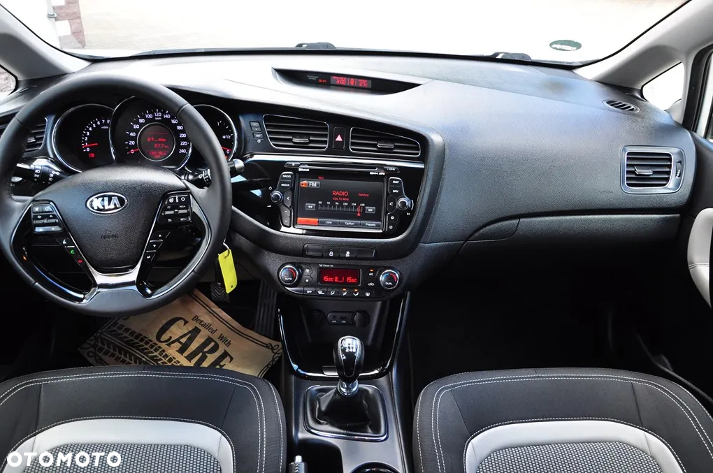 Kia Ceed 1.6 GDI ISG Spirit - 29