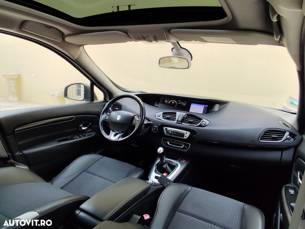 Renault Grand Scenic - 9