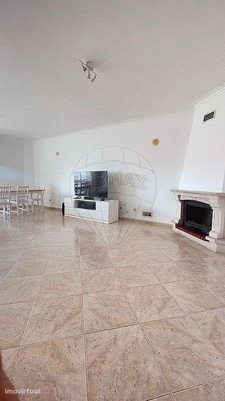 Apartamento T3 para arrendamento - Grande imagem: 2/9