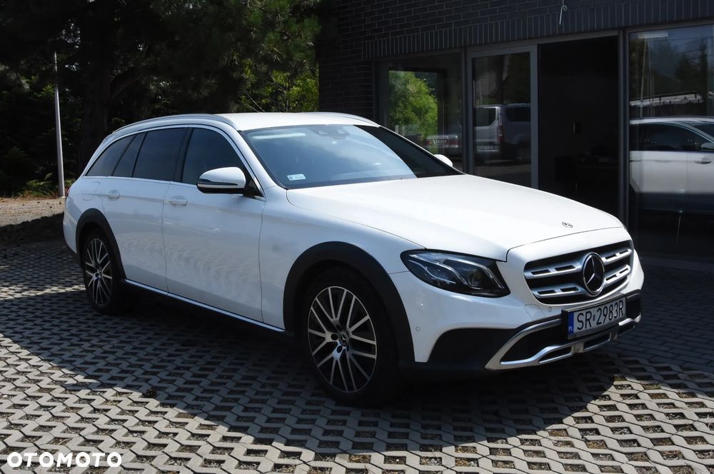Mercedes-Benz Klasa E 220 d 4Matic All-Terrain 9G-TRONIC Avantgarde - 3
