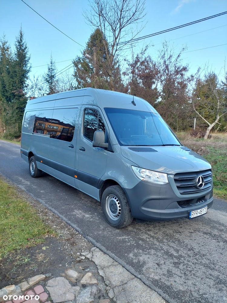 Mercedes-Benz Sprinter - 2