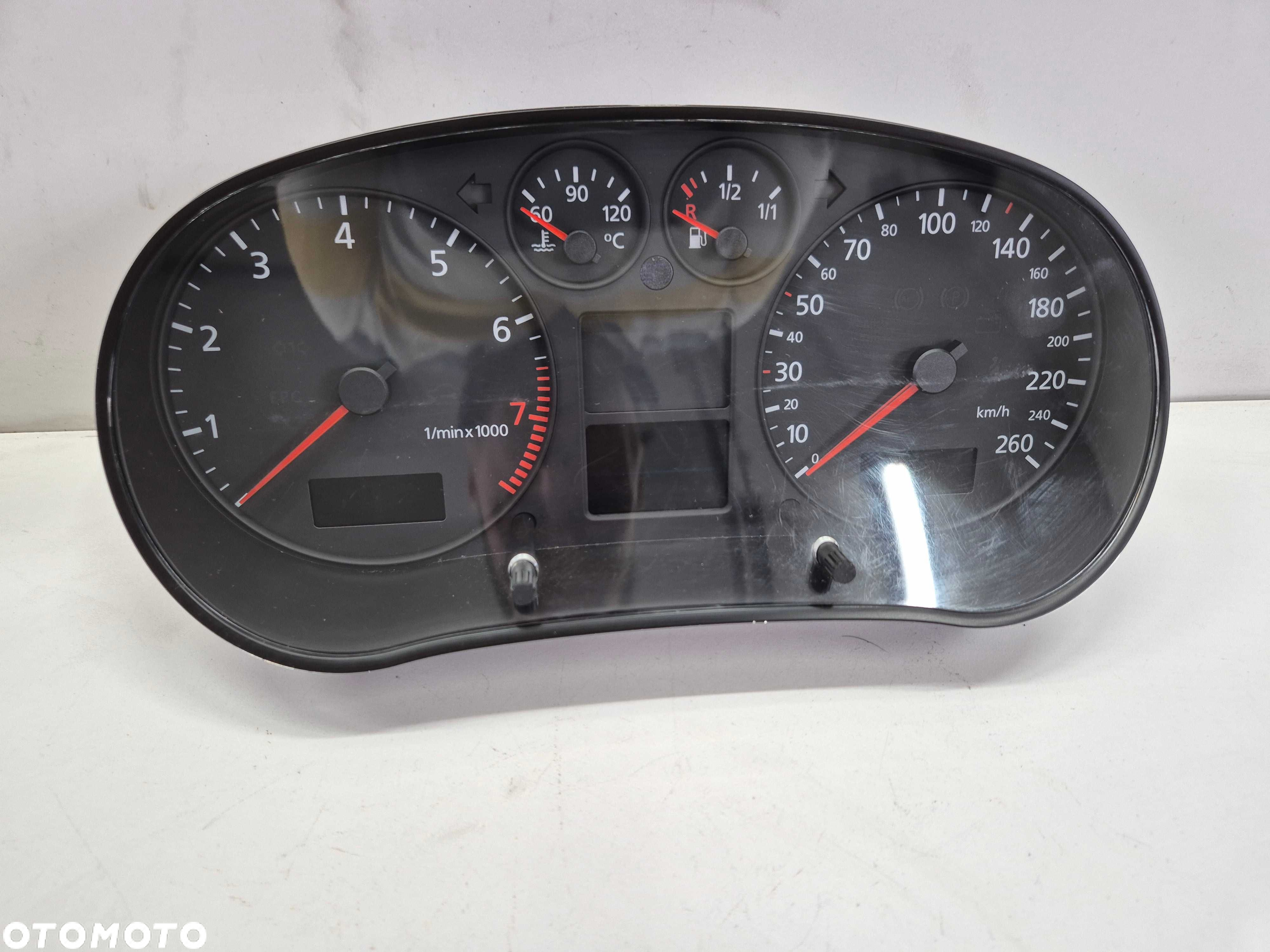 audi a3 8l lift 1.6 1.8 BENZYNA 1/2 fis licznik zegar zegary europa - 6