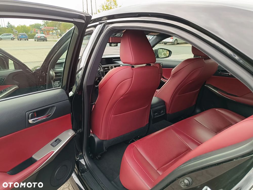 Lexus IS 200t F Sport - 14
