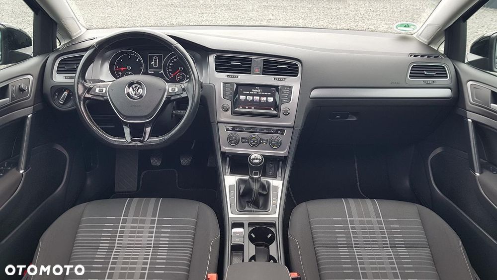 Volkswagen Golf Variant 2.0 TDI BlueMotion Technology Lounge - 14