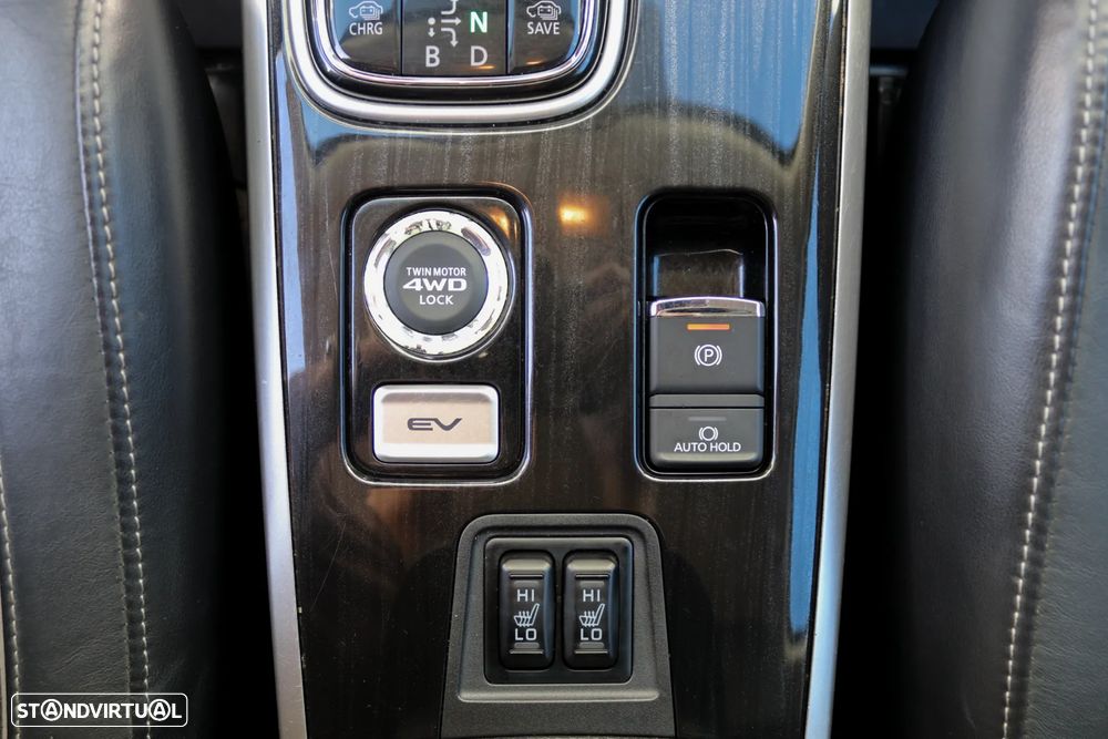 Mitsubishi Outlander - 26