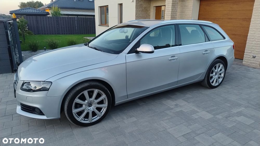 Audi A4 Avant 2.0 TDI DPF multitronic Ambiente - 4
