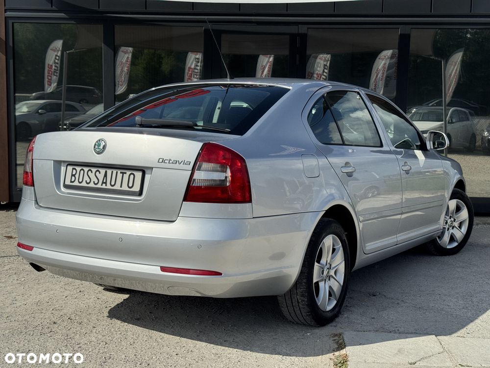 Skoda Octavia 1.6 TDI DPF DSG Classic - 9