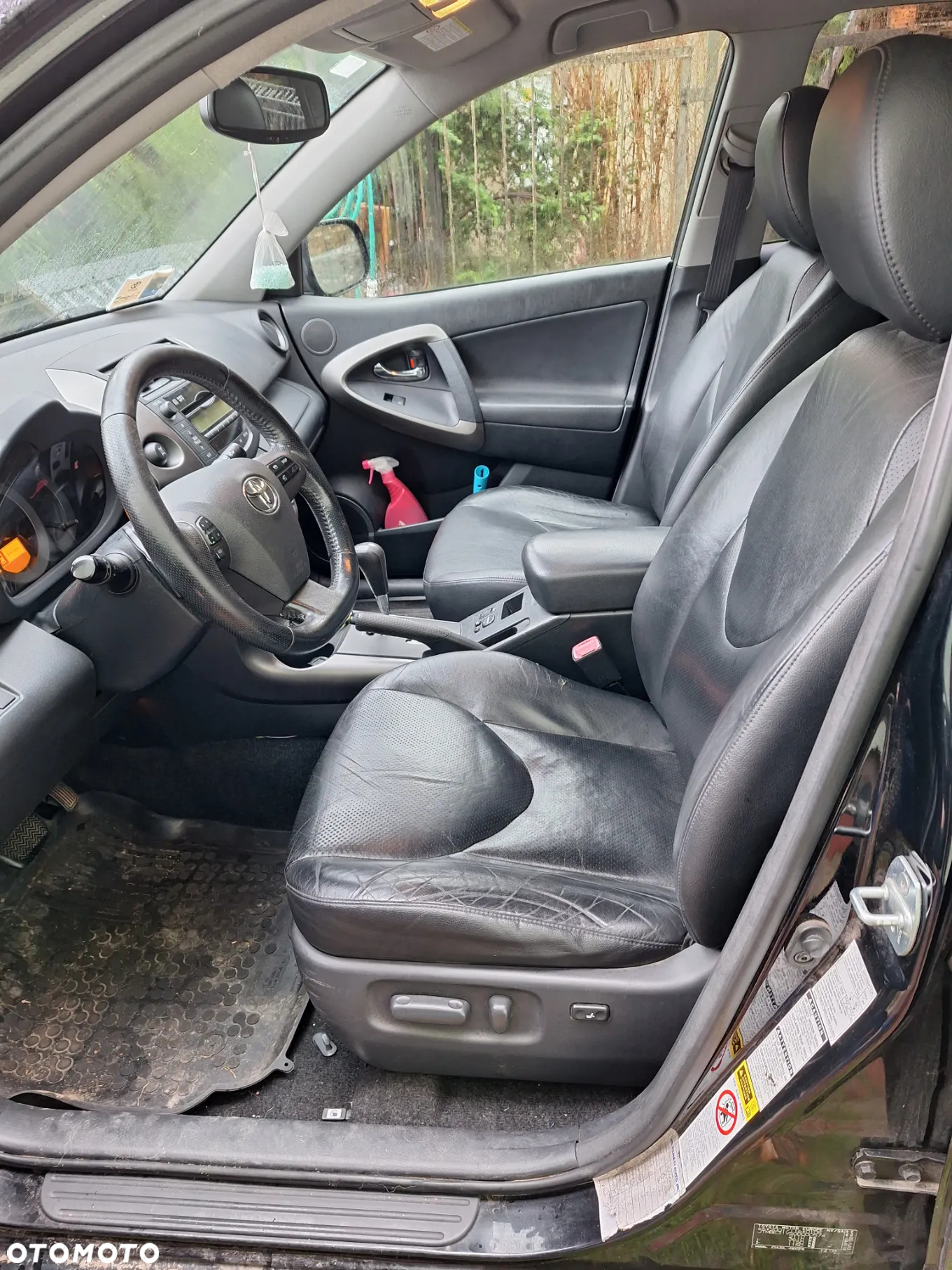 Toyota RAV4 - 9