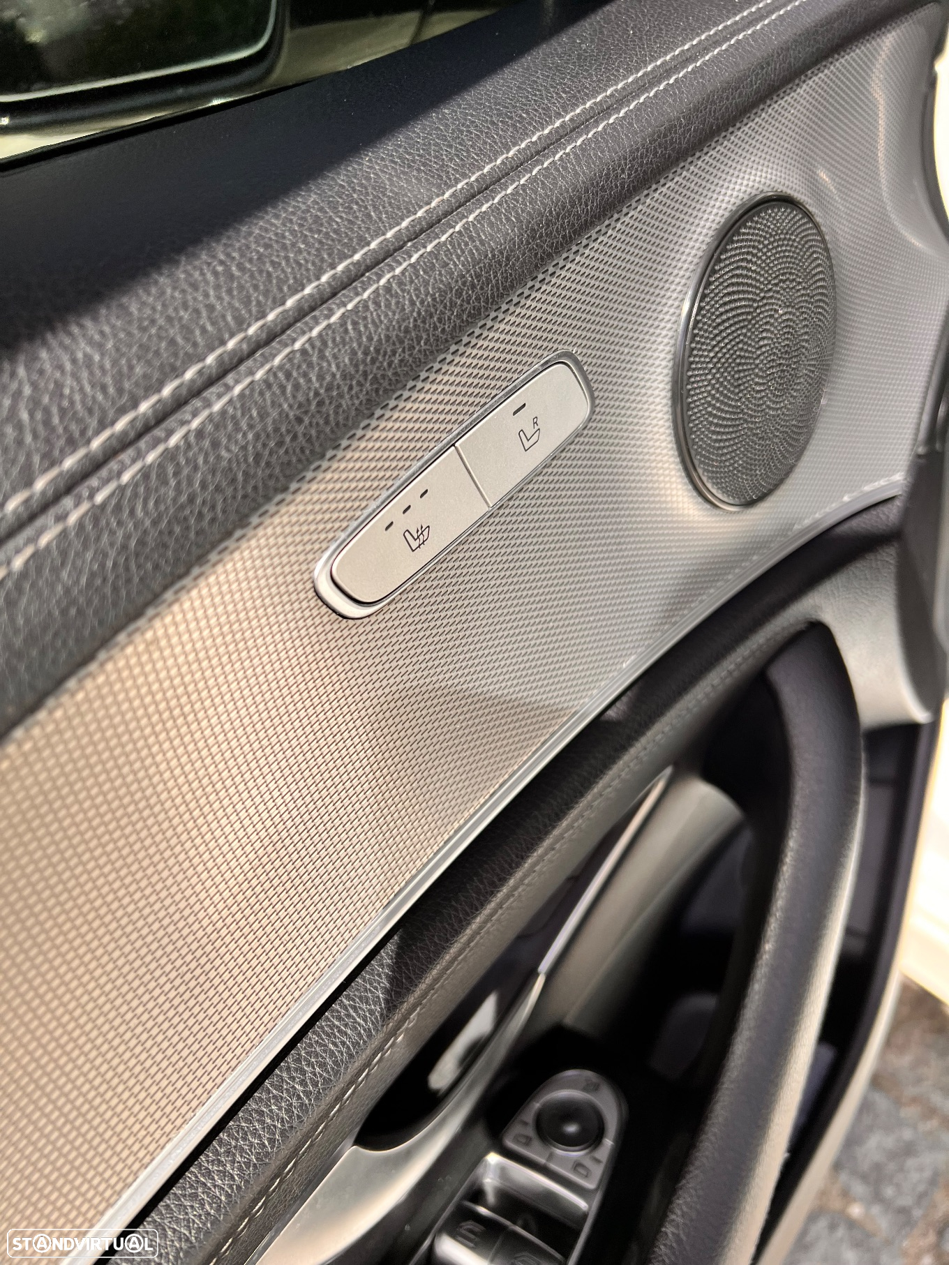 Mercedes-Benz E 220 d AMG - 16