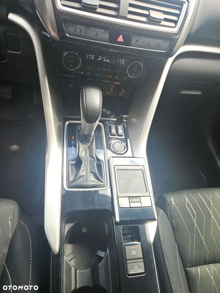 Mitsubishi Eclipse Cross 1.5 T-MIVEC (ClearTec) CVT 4WD Active+ - 13