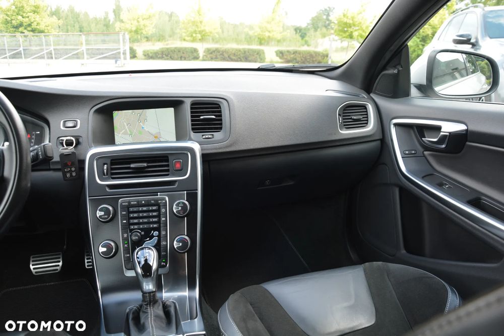Volvo S60 - 30