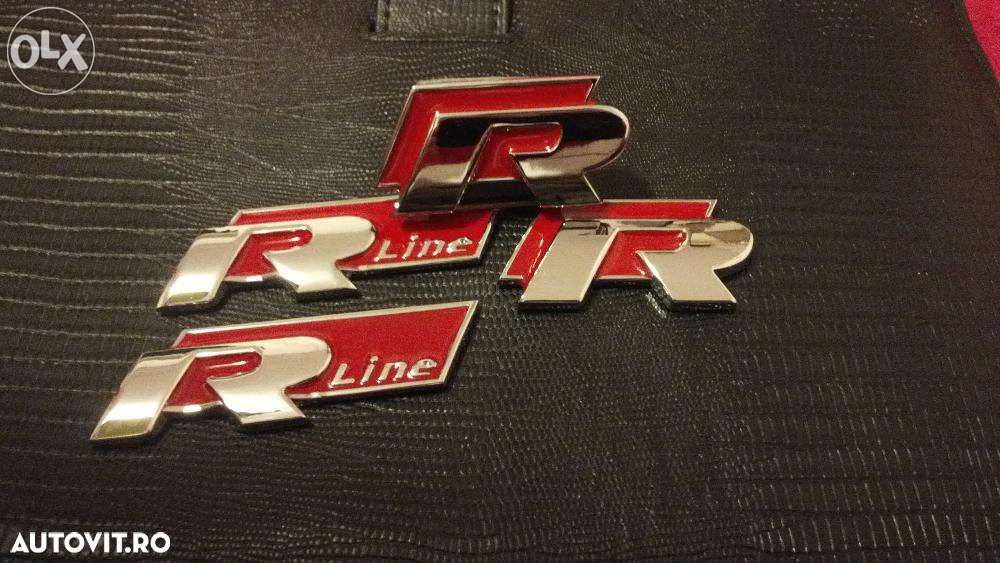 Set Emblema R-line VW Passat/Golf/Tiguan/Polo/Tuareg METAl rosu/crom - 1