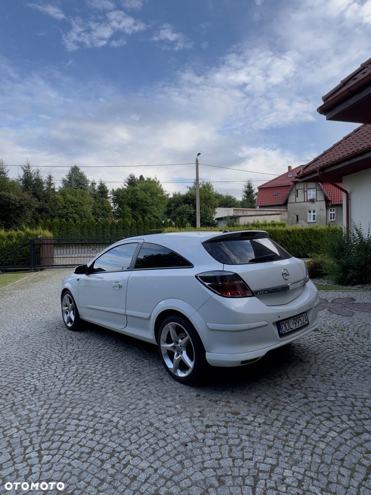 Opel Astra 1.6 T Sport - 10