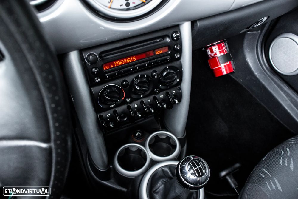 MINI Cabrio Cooper - 23