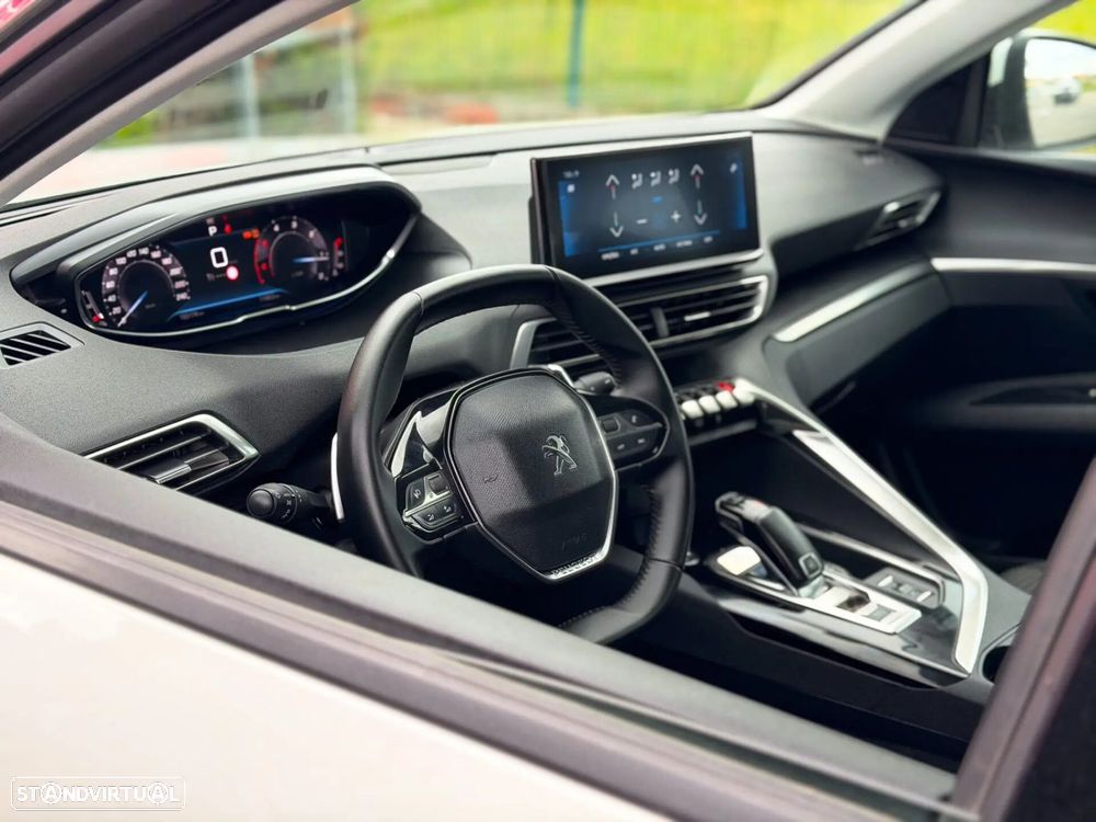 Peugeot 3008 BlueHDi 130 Stop & Start EAT8 Active Pack - 2