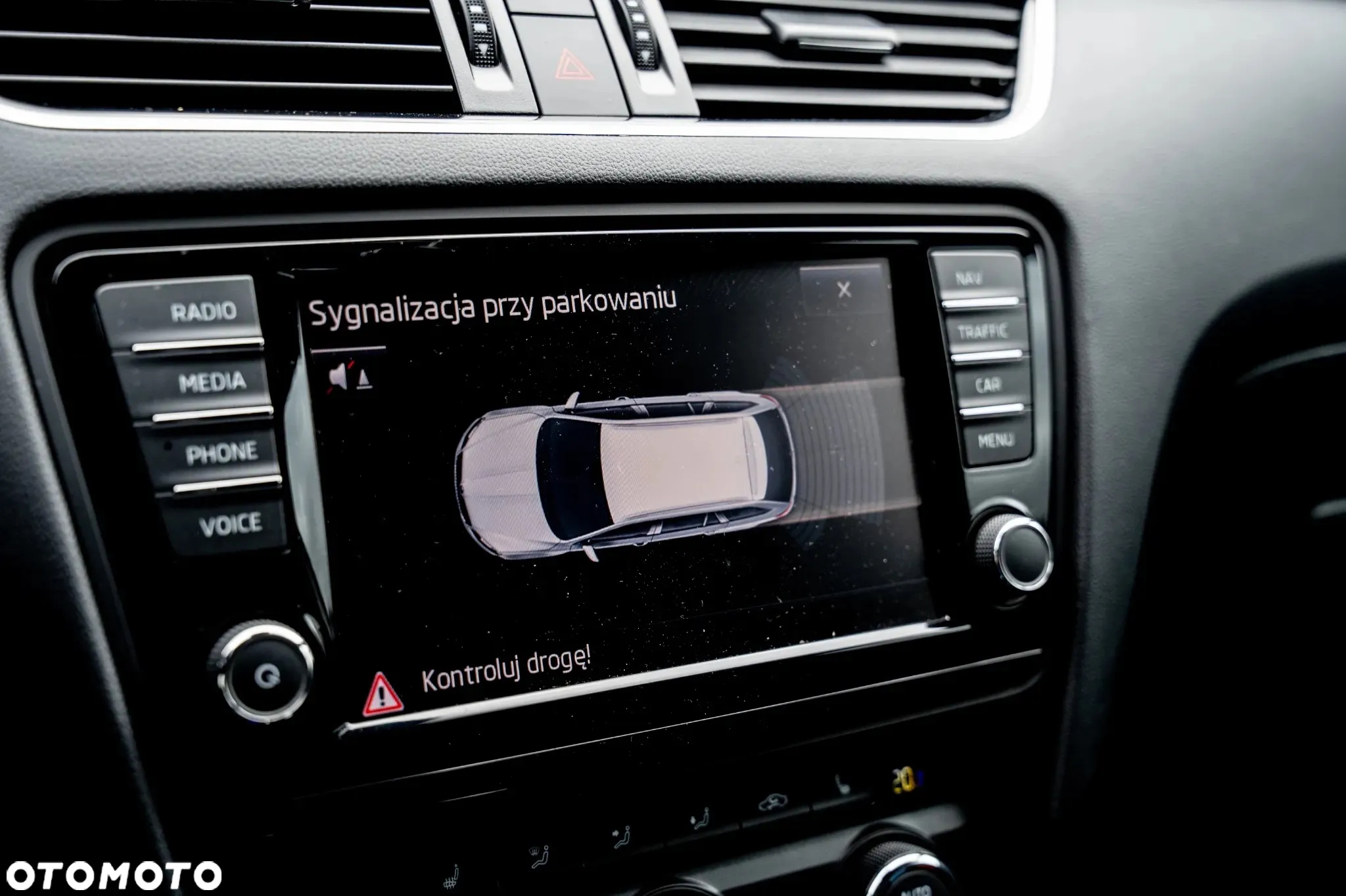 Skoda Octavia Combi 2.0 TDI DSG RS - 19