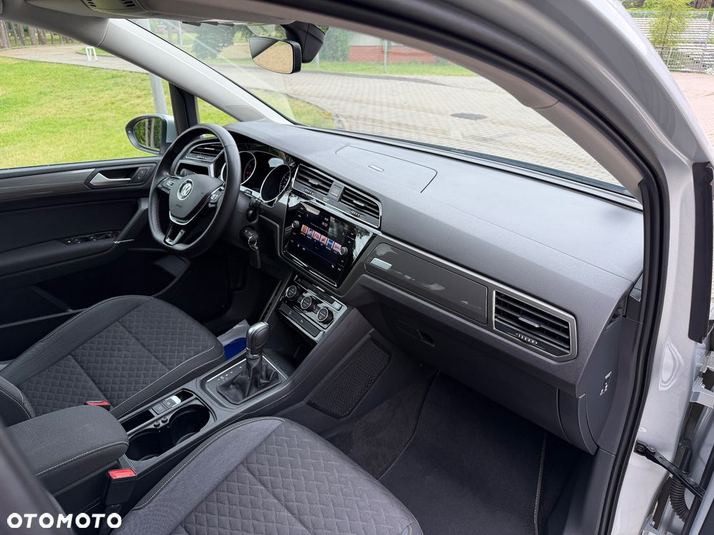 Volkswagen Touran 1.5 TSI ACT OPF DSG Comfortline - 24