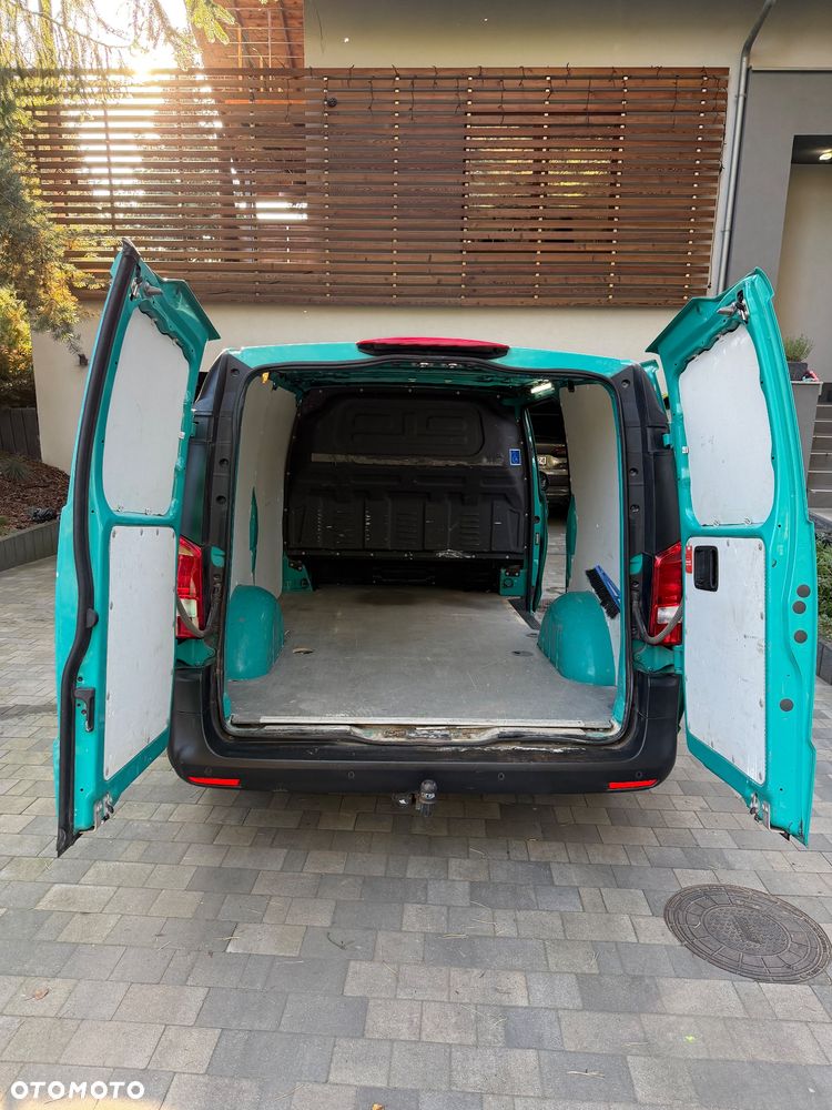 Mercedes-Benz VITO - 32