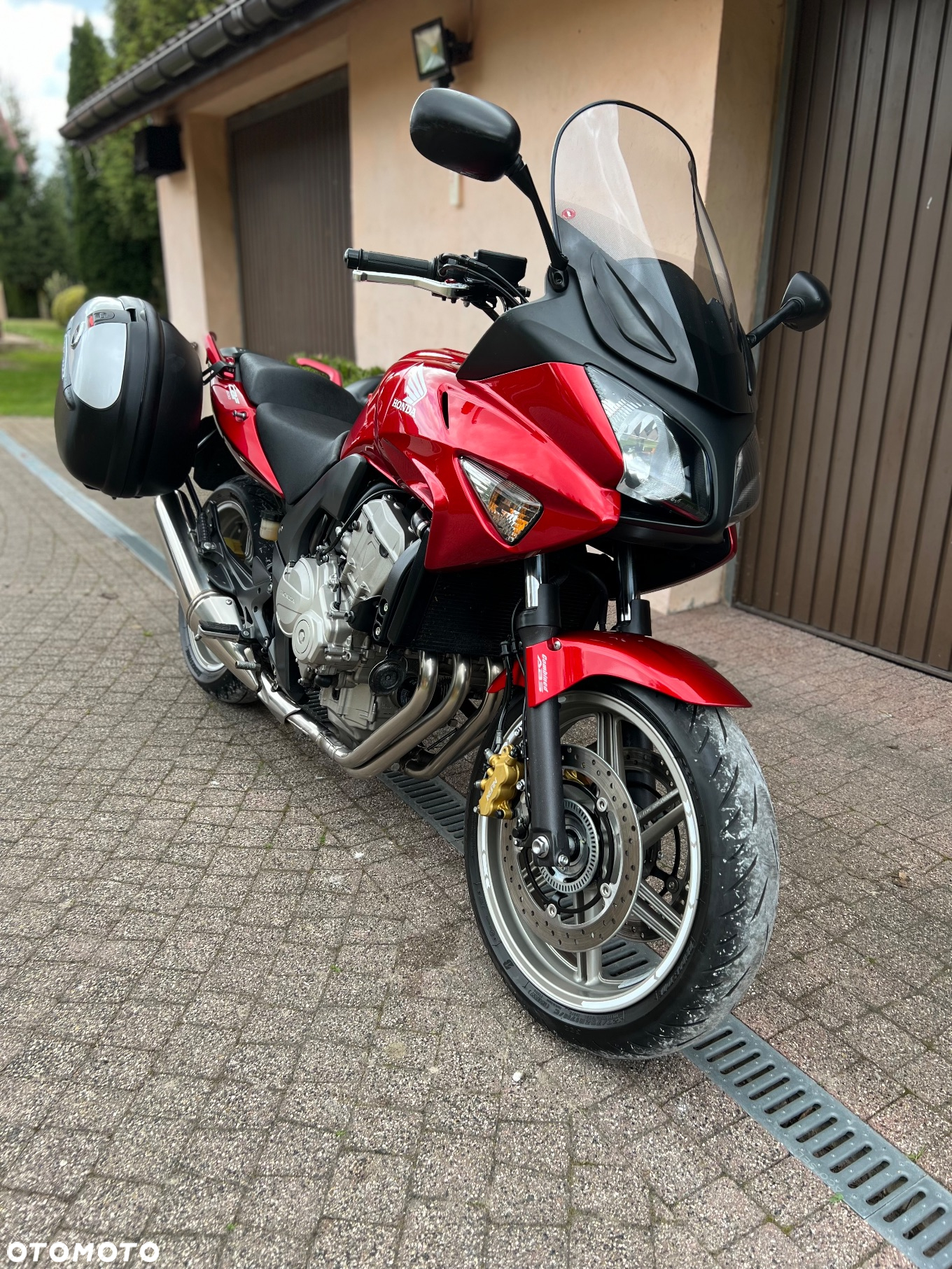 Honda CBF - 10