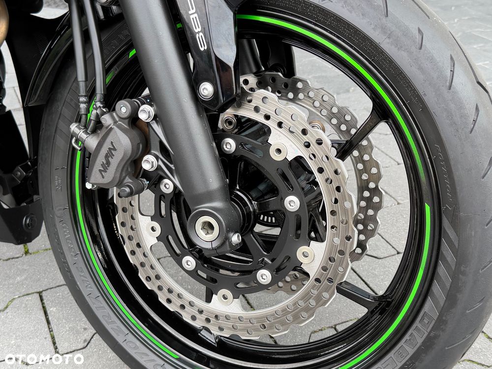 Kawasaki Ninja - 19
