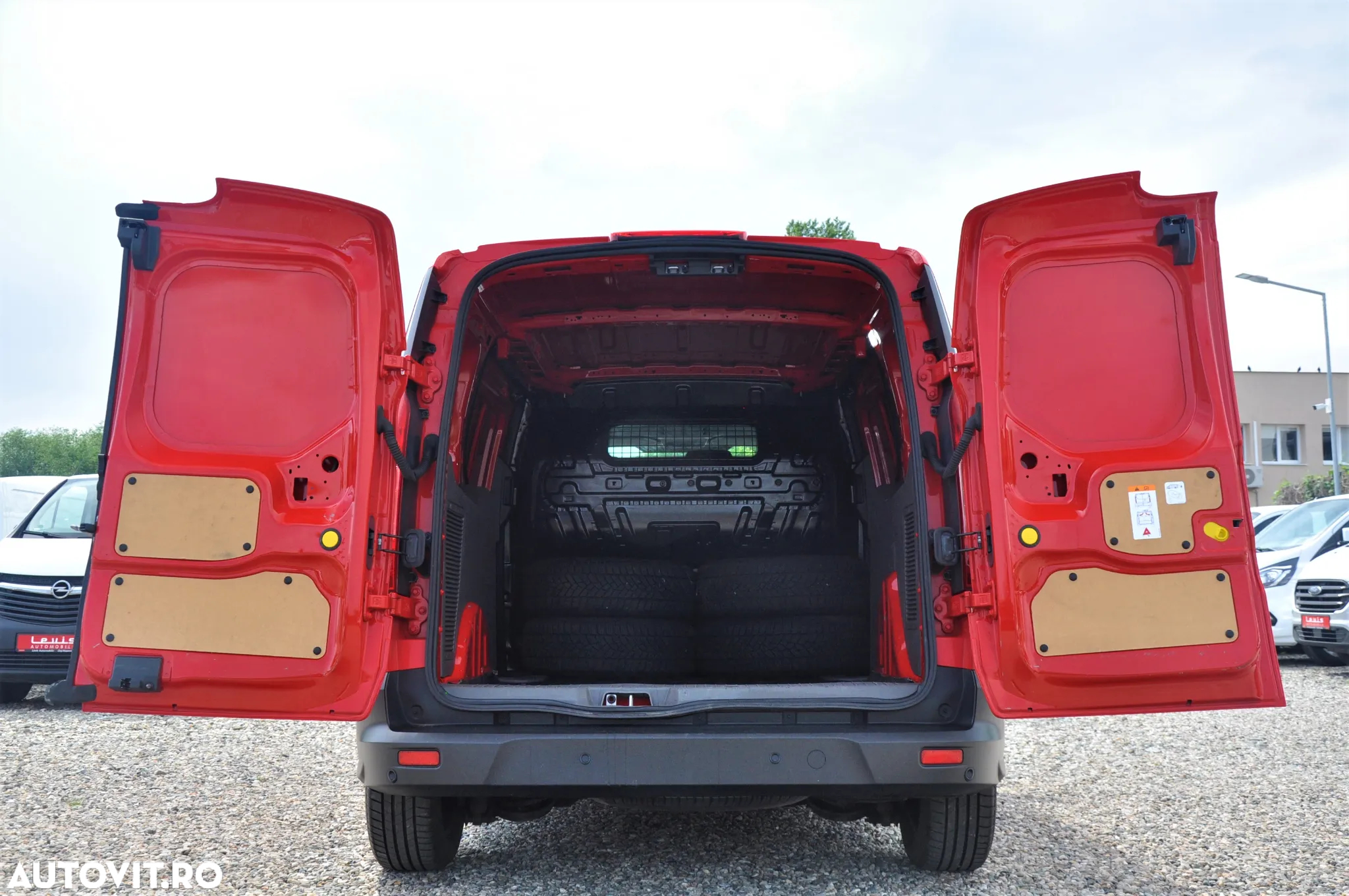 Ford Transit Connect Furgon Maxi - 8