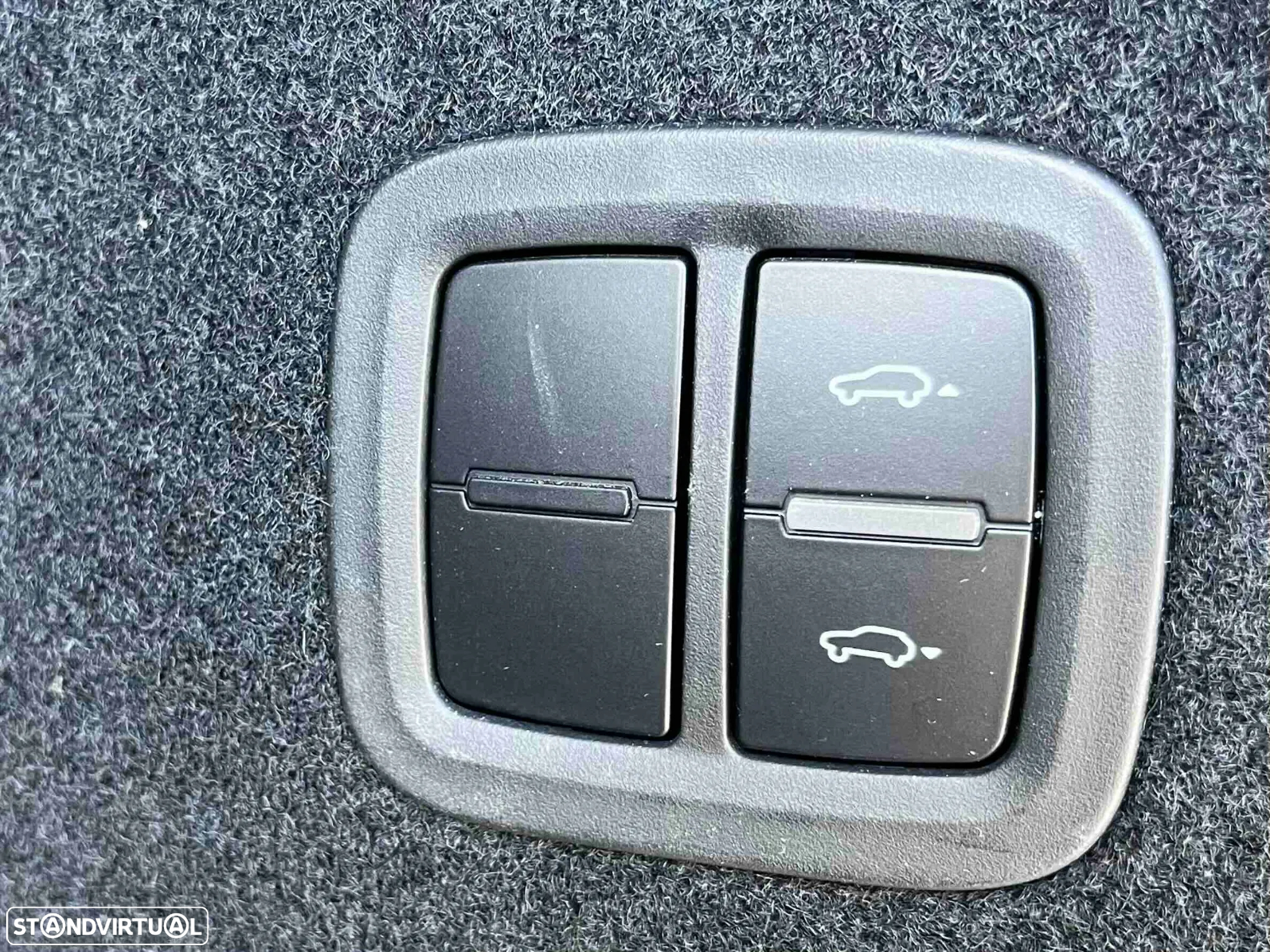 Porsche Cayenne Coupé E-Hybrid - 41