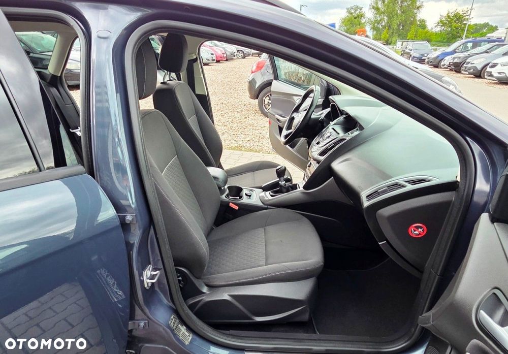 Ford Focus - 26