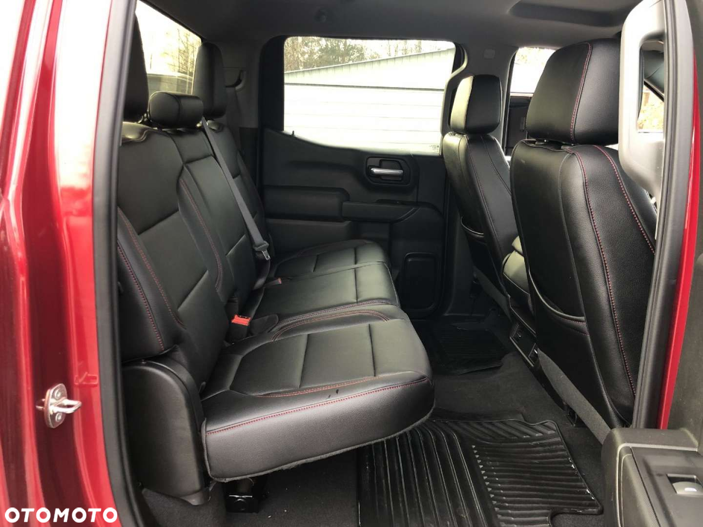 Chevrolet Silverado - 25