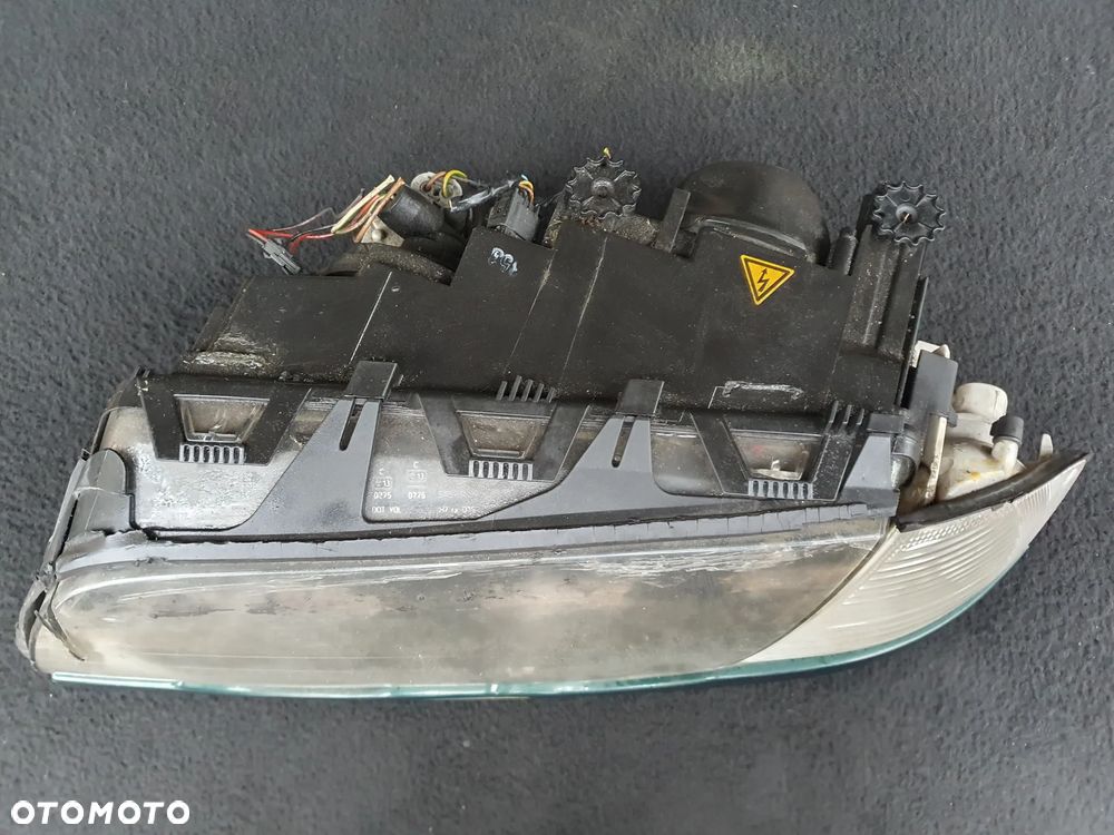 BMW E46 PRZEDLIFT REFLEKTORY LAMPY LEWA PRAWA KOMPLET EUROPA RINGI LED XENON ORYGINAŁ KOMPLETNE PRZETWORNICE KIERUNKOWSKAZY POMPKI SPRYSKIWACZY - 11