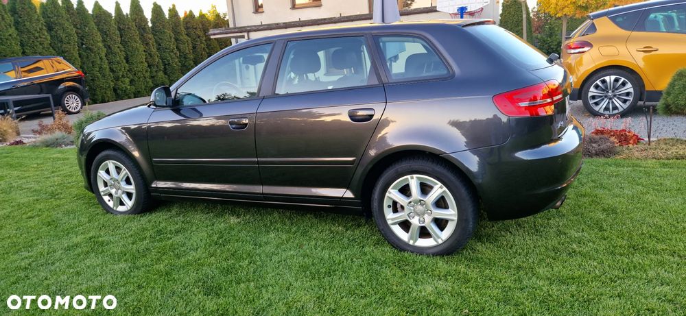 Audi A3 Sportback 2010 photo 4