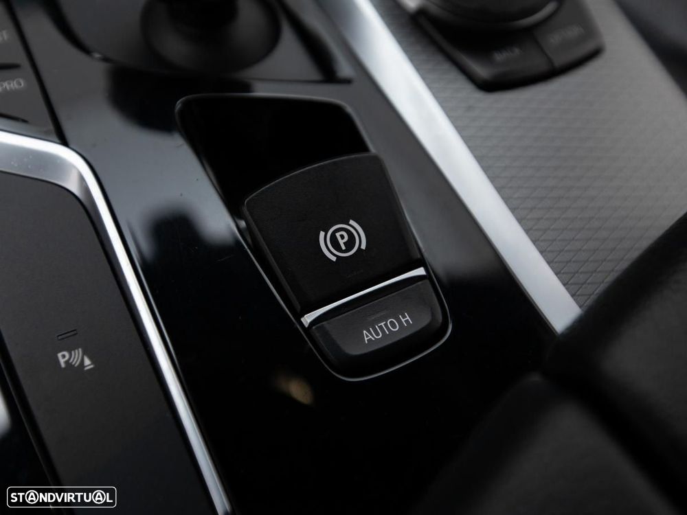 BMW 520 d Pack M Auto - 24