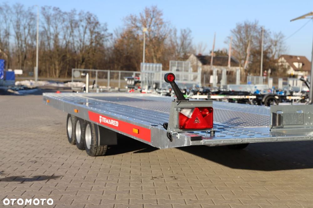 TEMARED /MARTZ CARKEEPER 5820/3 3,5T 580x207cm, Uchylna hydraulicznie , Wypełnienie blachą alu, 3 osie, DMC 3500kg ,koła 10C - 5