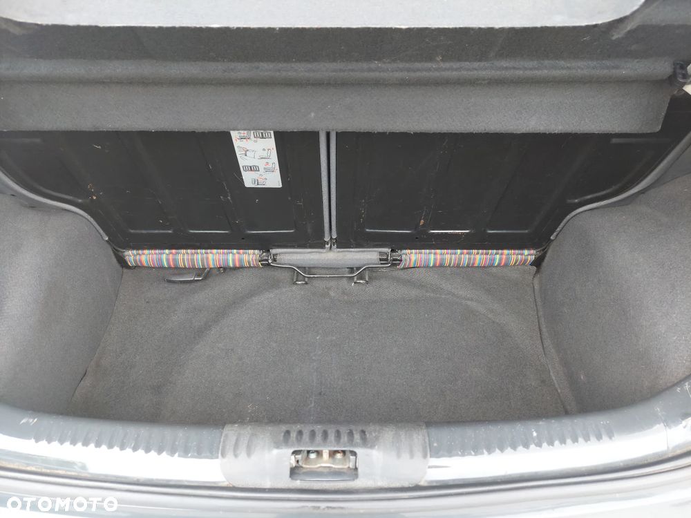Volkswagen Fox 1.4 TDI - 7