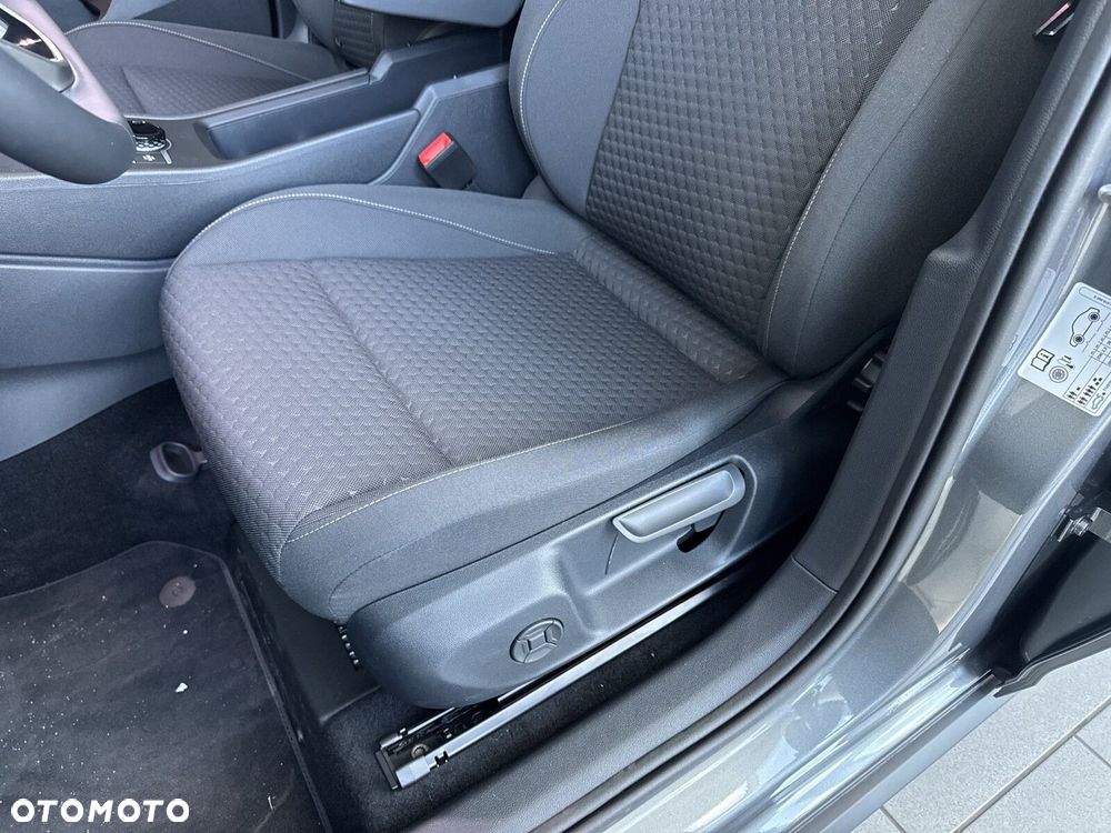 Volkswagen T-Roc - 12