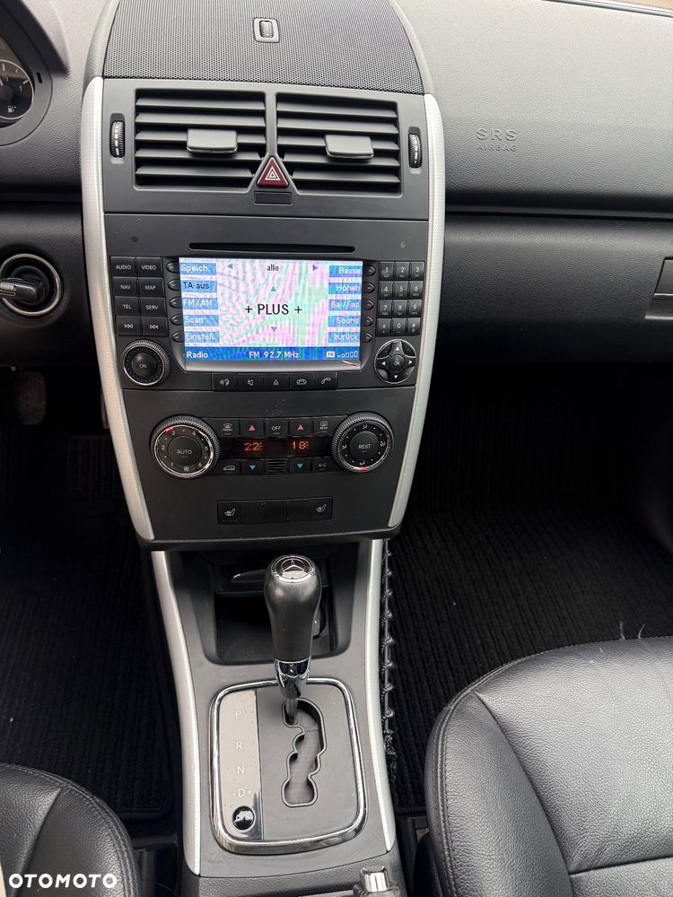 Mercedes-Benz Klasa A 200 Turbo Autotronic Avantgarde - 14