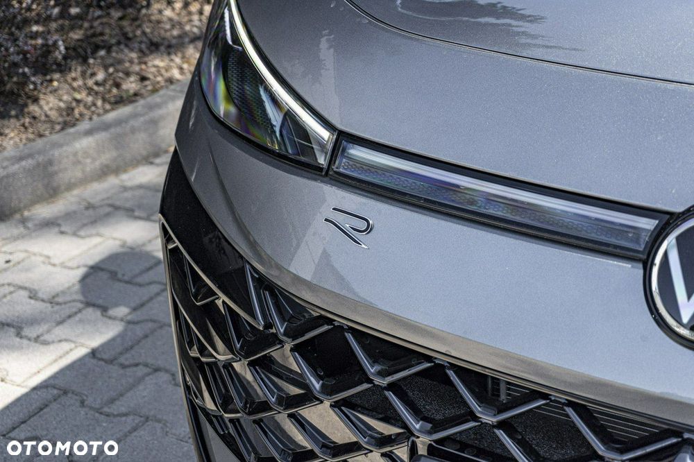 Volkswagen T-Roc - 12